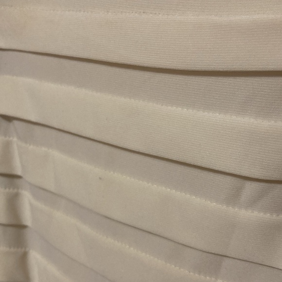 Scarlet Black and Cream Lace Dress - Picture 9 of 11